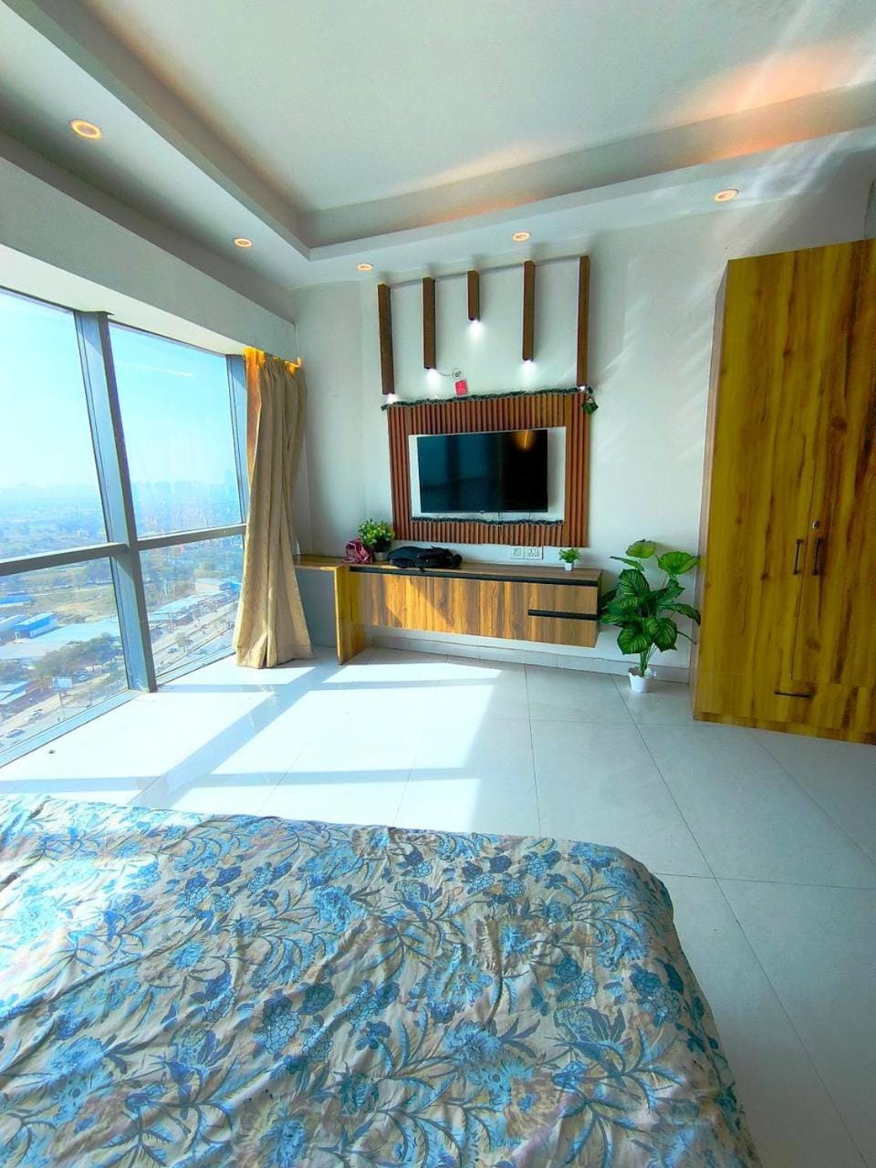 Golden pearl Vacation rental in Noida