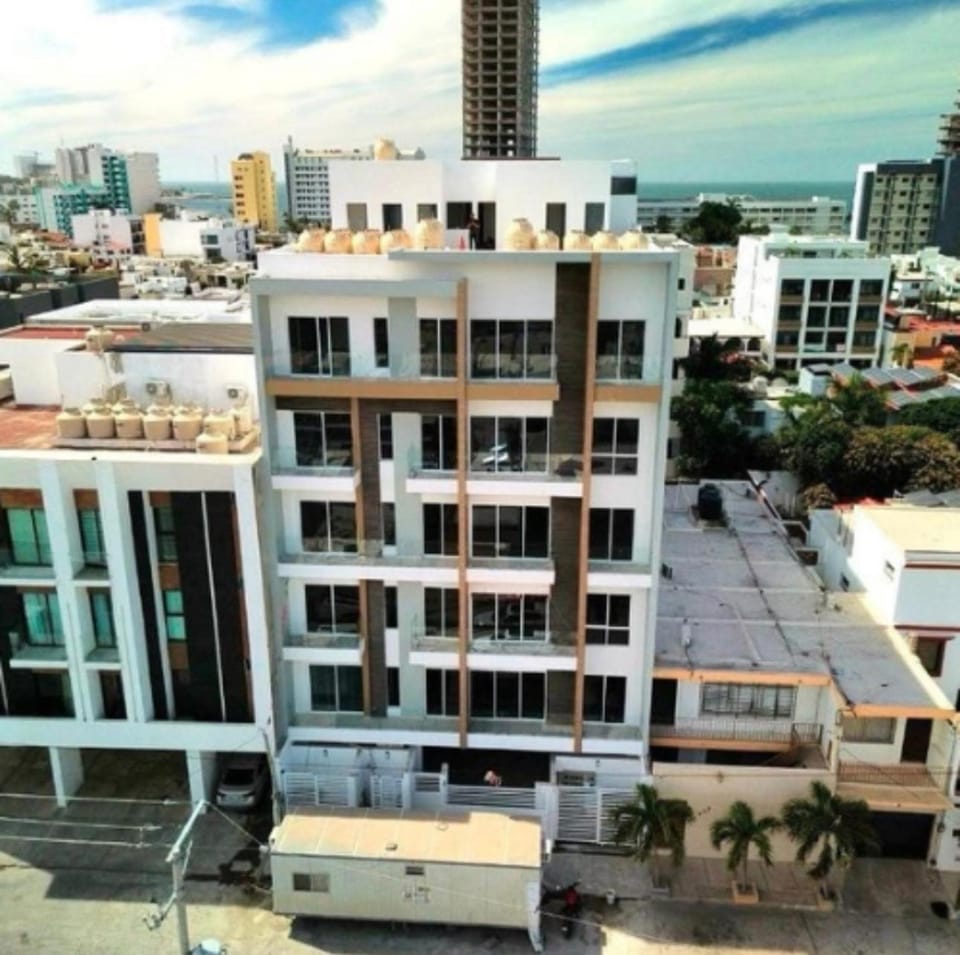 DEPA NUEVO en TORRE CORDOBA a pasos del MALECON y PLAYA Apartment in Mazatlan