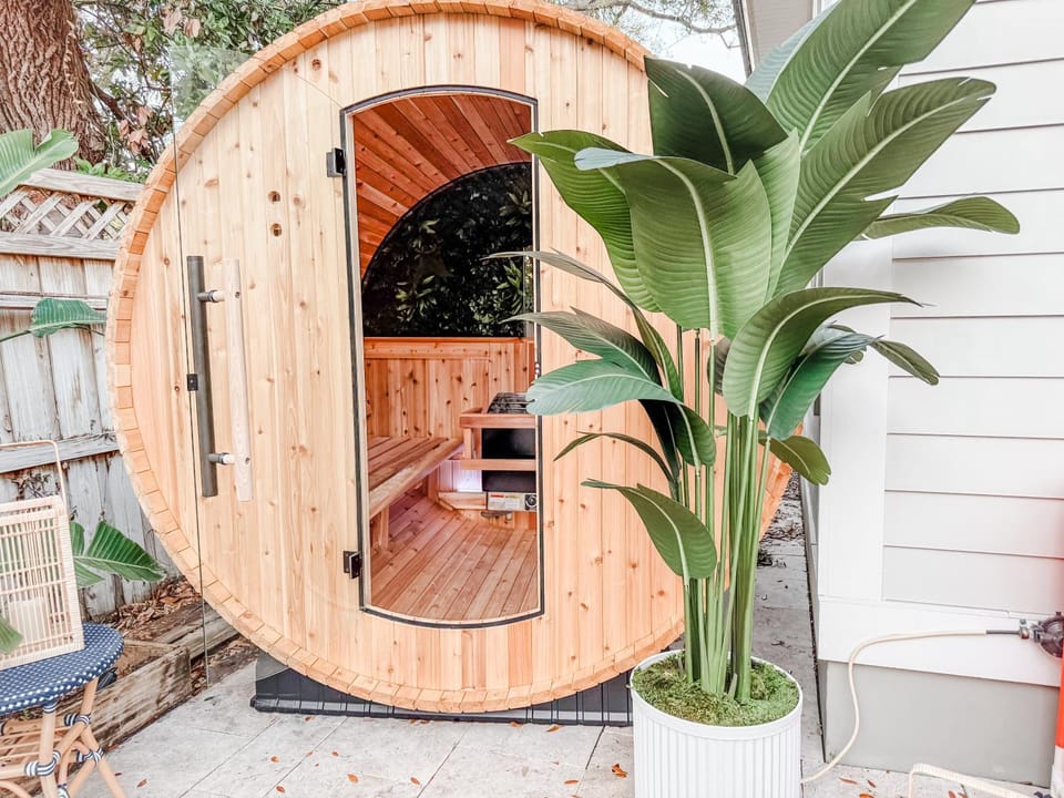 Luxury Beach Home-Sauna Pool Spa Cart Games House in Vilano Beach