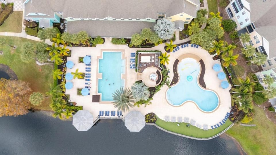 Day, Bird's eye view, Pool view, Swimming pool, sunbed