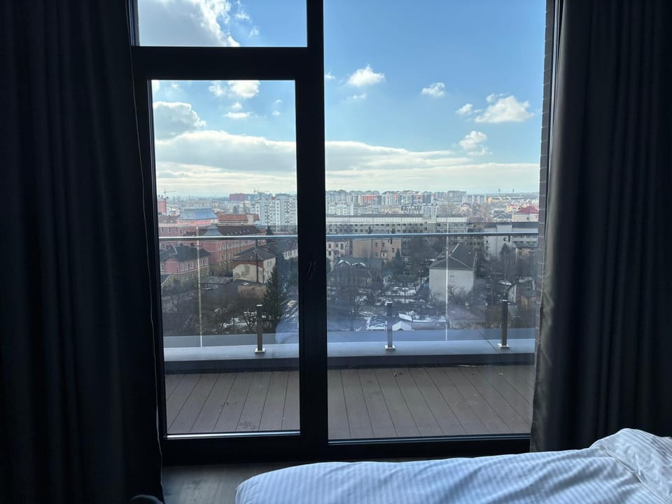 View (from property/room), City view