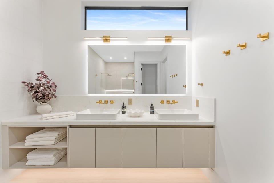 New Ultra Luxe Delray Beach, 5 min walk Atlantic Villa in Delray Beach