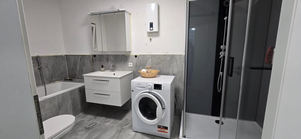 Shower, Toilet, Bathroom, Bath, washing machine, washing machine