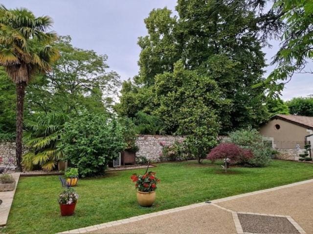 Domaine au coeur du lot avec Rooftop et Jacuzzi Villa in Villeneuve-sur-Lot