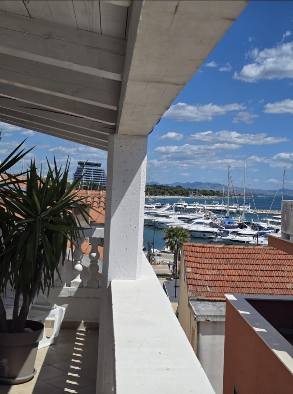View (from property/room), Balcony/Terrace, City view
