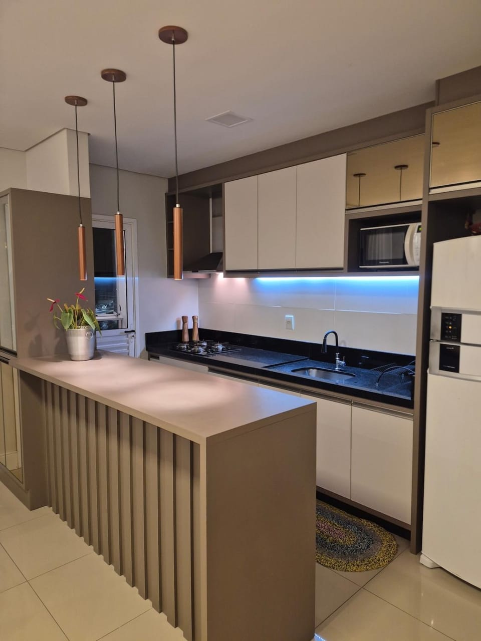 Kitchen or kitchenette, oven, pet friendly, stove