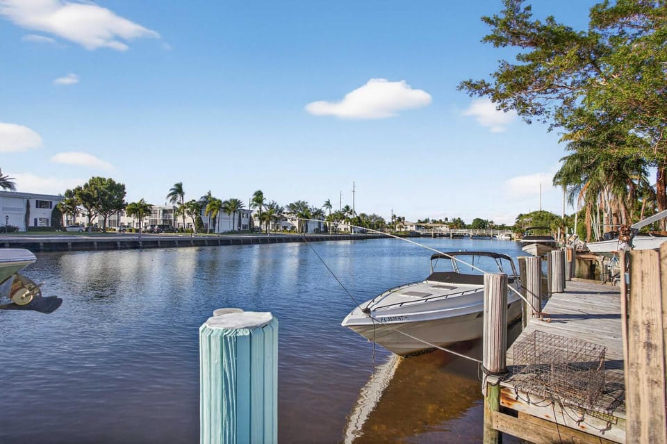 Harbor Haven Home for 7 House in Pompano Beach