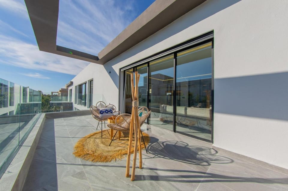 Patio, View (from property/room), Balcony/Terrace