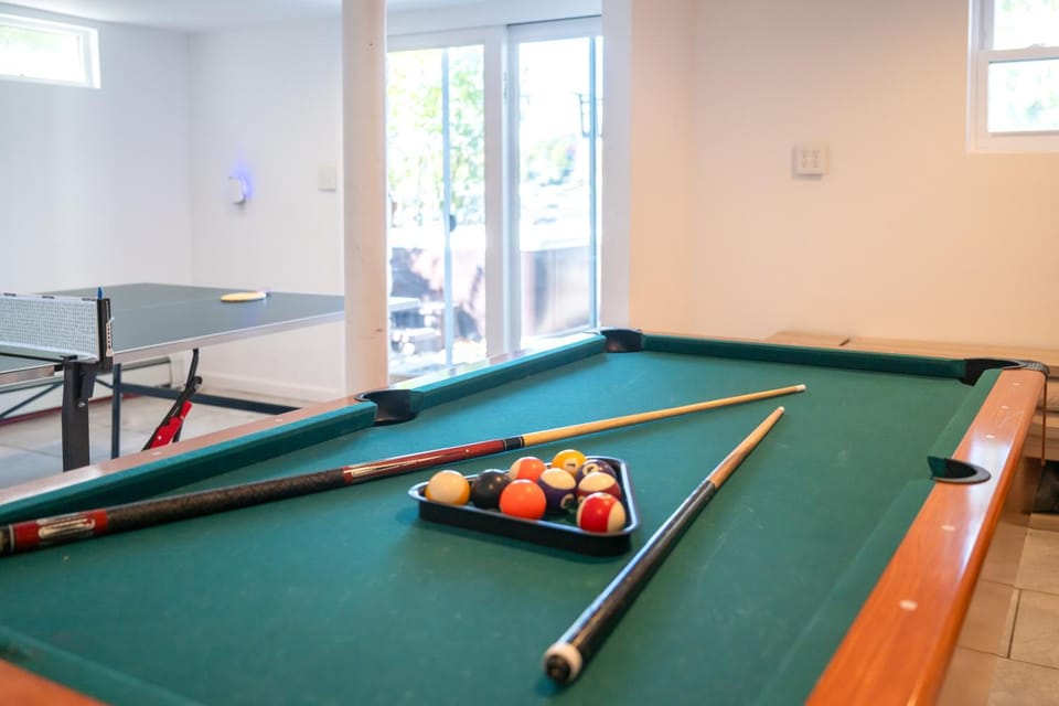 Game Room & Hot Tub: Family Gem on Lake Hopatcong House in Lake Hopatcong