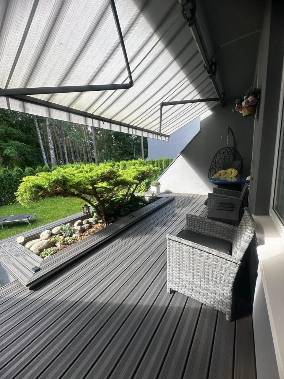 Property building, Balcony/Terrace
