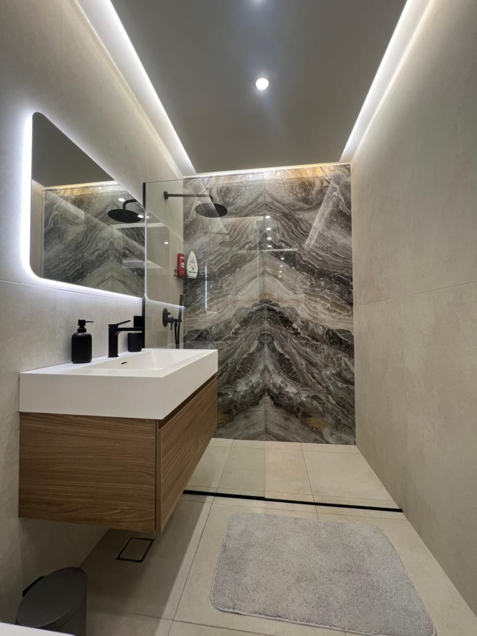 PREMIUM Apartament & Wellness with jacuzzi, sauna , gym , pool Apartment in Bucharest