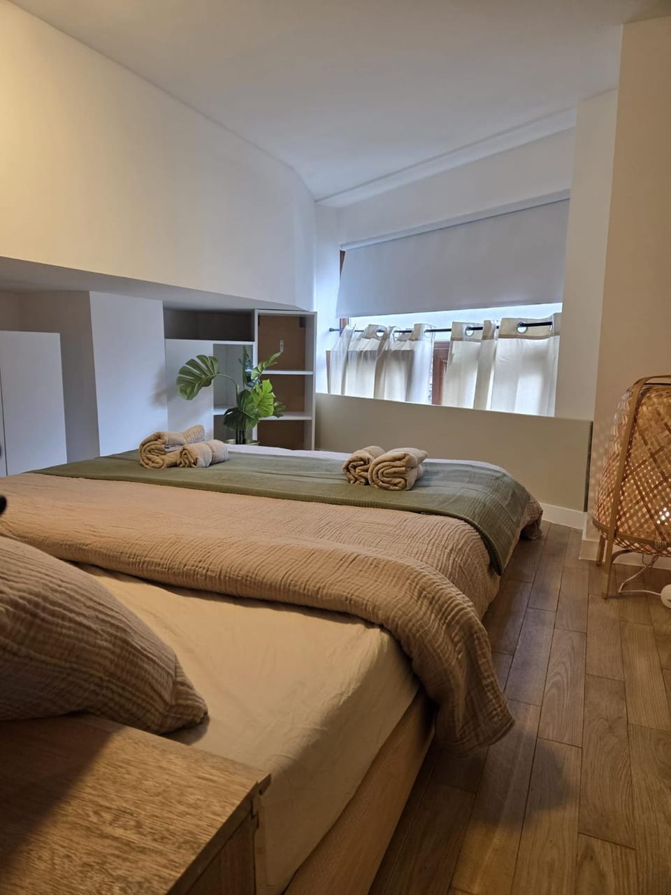 Industrial-Style Loft with Mezzanine Bedroom in Prime Area Apartment in Ixelles