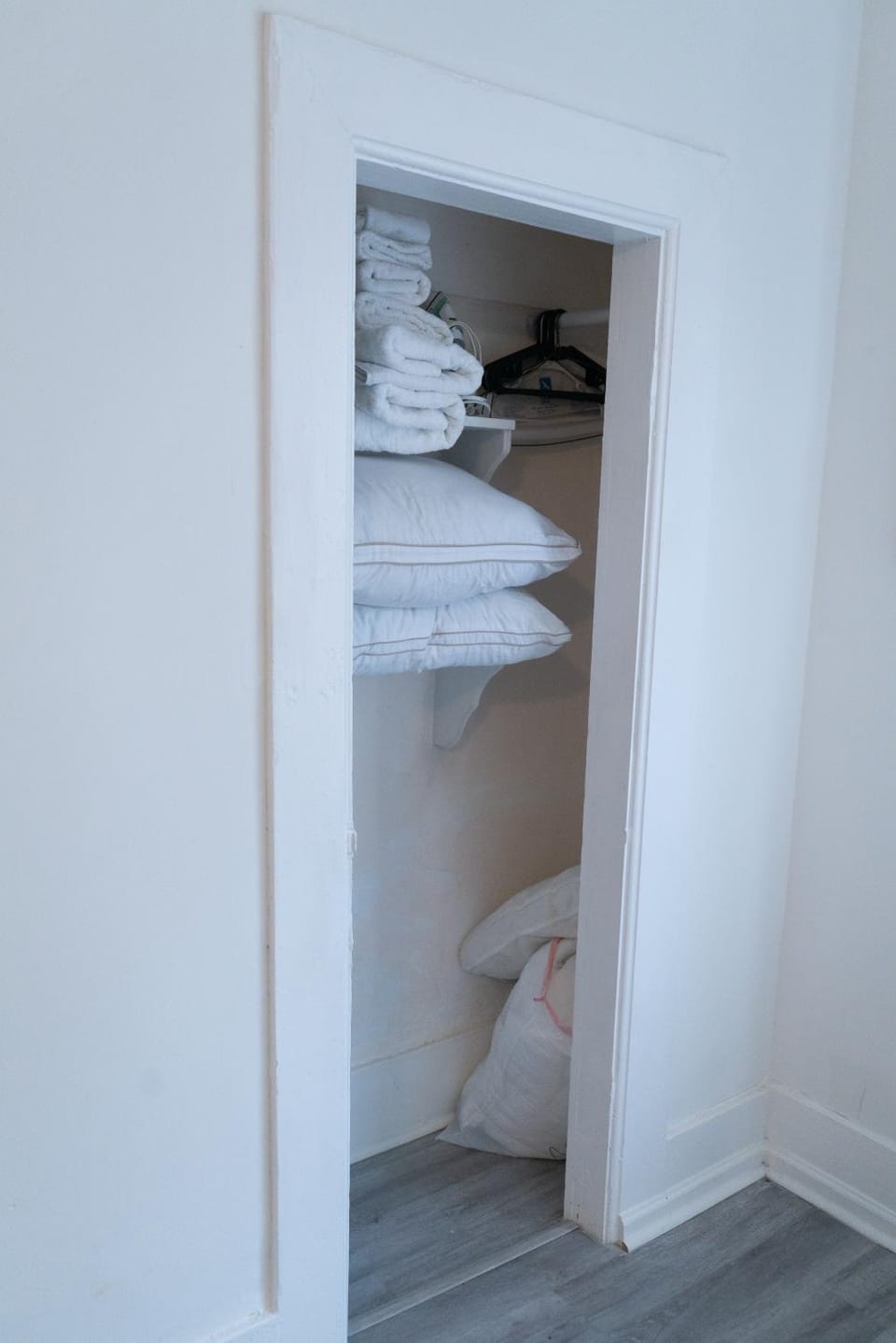 towels, wardrobe