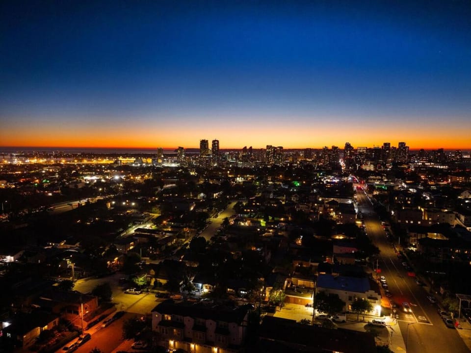The Nue by Coastline Vacation Rentals House in San Diego