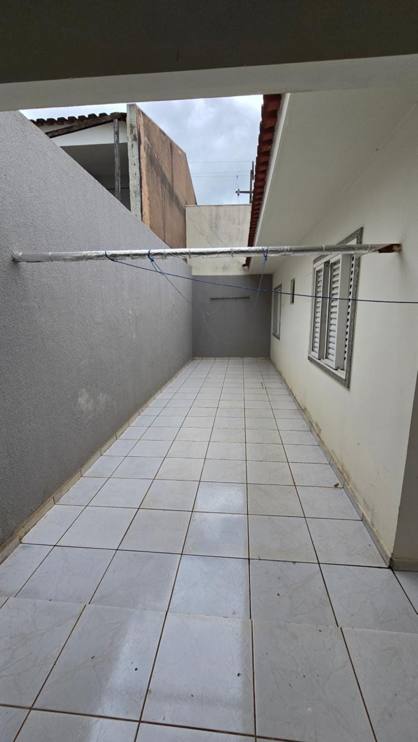 Casa ampla mobiliada com estacionamento para até 5 veículos House in State of Paraná