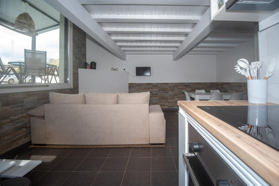 Communal lounge/ TV room, Lounge or bar