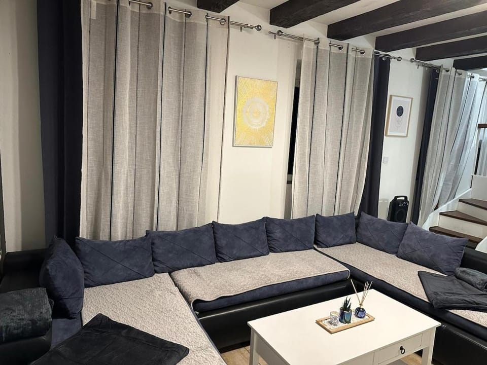 Duplex spacieux 3 chambres Centre Saverne Clim 8 personnes Apartment in Grand Est