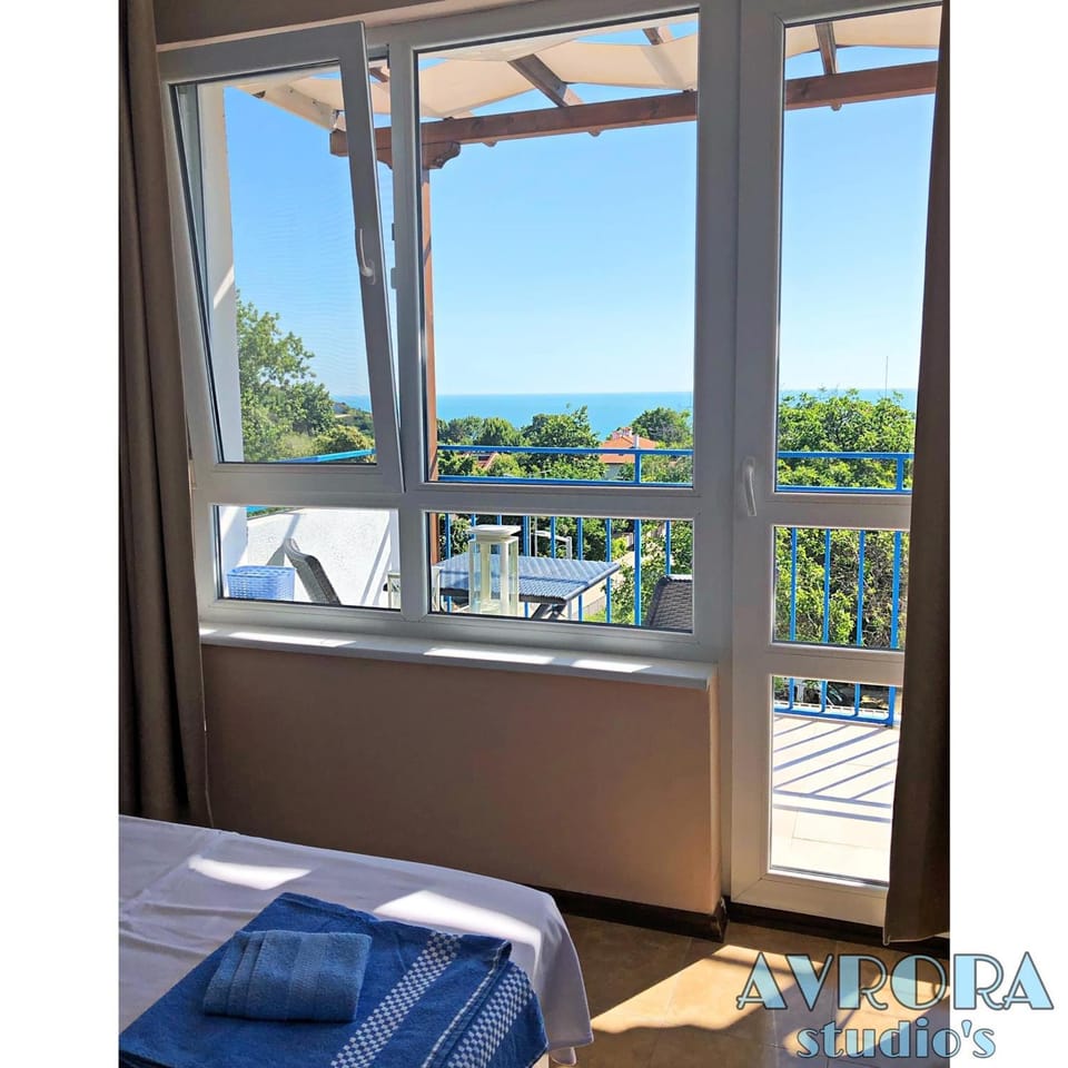 Day, View (from property/room), Balcony/Terrace, Photo of the whole room, Bedroom, Sea view, Sea view