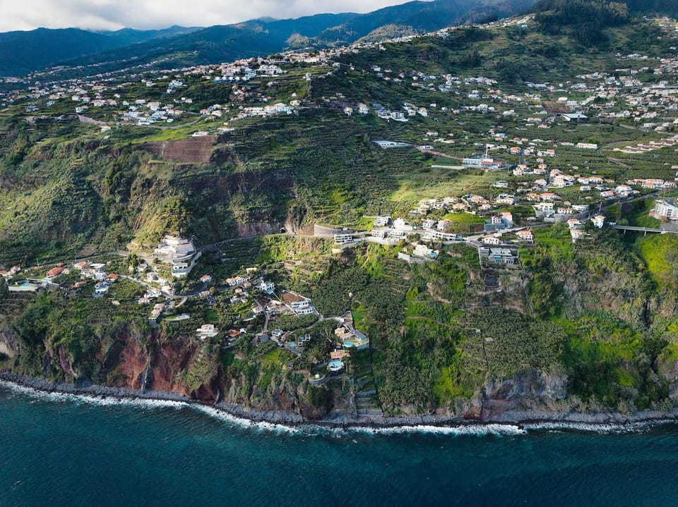 Aurora Residence III - Ultra Luxury Ocean Cliff Edge Retreat Villa in Madeira District