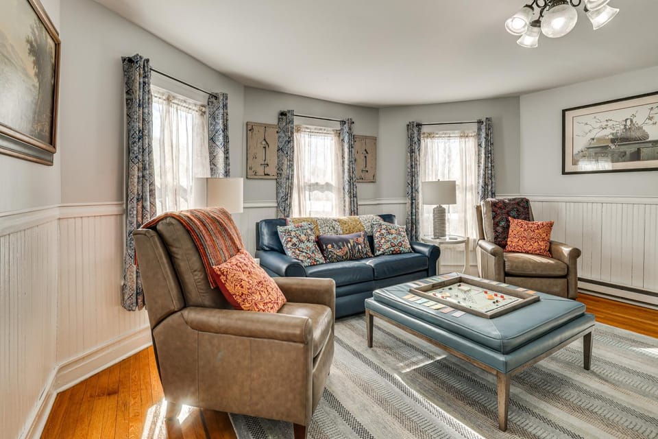 Easy Beach Access! New London Apt w/ Kitchenette Apartment in New London