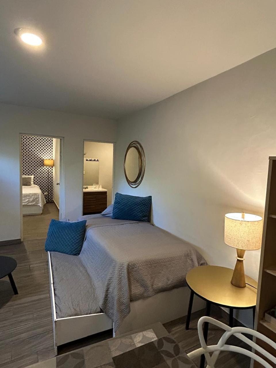 Bed, Living room