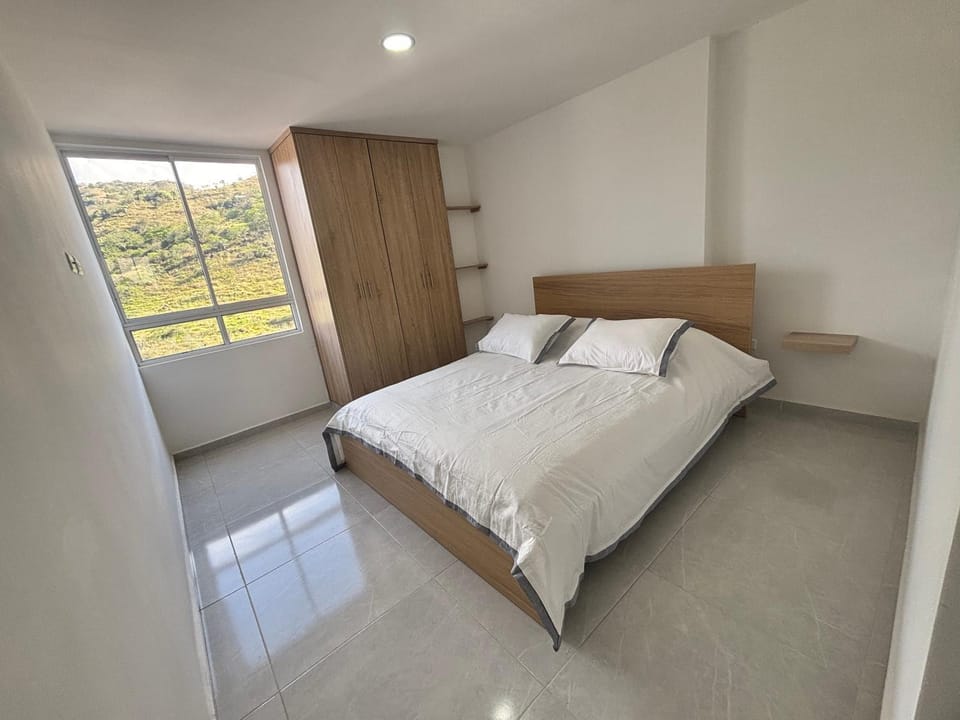 Modern 2BR Apartment with Balcony in San Gil PERFECT Apartment in San Gil