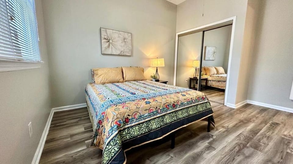 2200SQFT Coastal home on half Acre House in Jacksonville