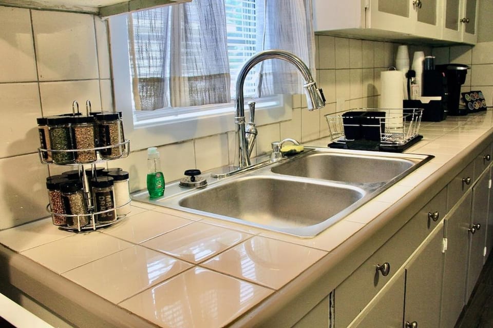 The Exclusive Retreat! Mins To Casinos & McNeese! Apartment in Lake Charles