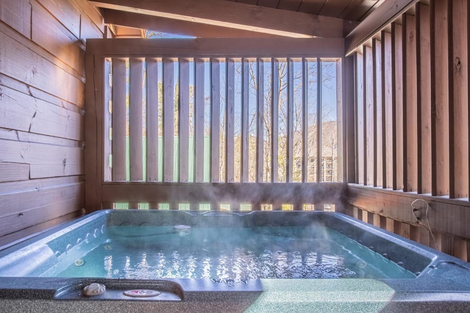 Hot Tub, Hot Tub
