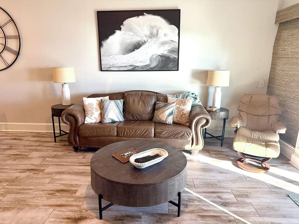 Gulfs Edge Townhome #16 - Sealee by Emerald Coast Retreats House in Panama City Beach