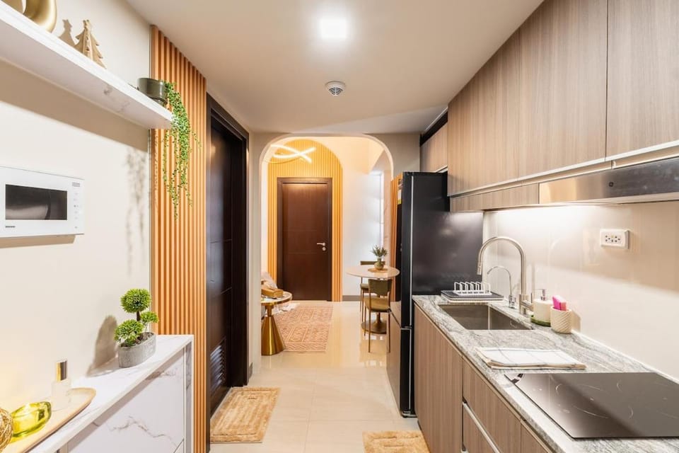 Cozy Modern Organic 1BR with Washer and WiFi Near BGC Apartment in Makati