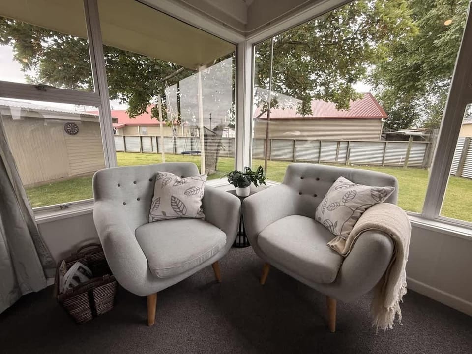 Mackenzie Mews Twizel Retreat - Walk to Town, Wi-Fi, Sleeps 6, Pets Ok House in Twizel