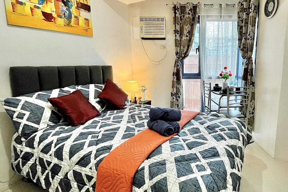 Bedroom, air conditioner