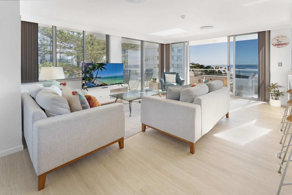 Beachfront on Berkeley Hosted by Gold Coast Holiday Stays Apartment in Surfers Paradise