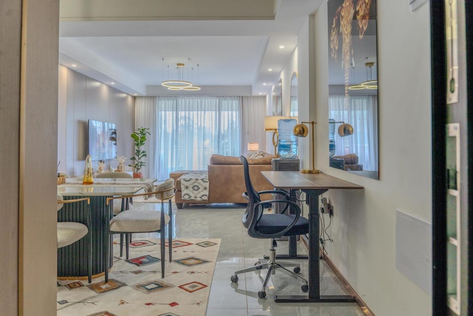 Living room, Dining area