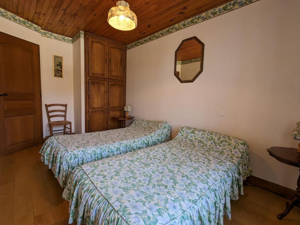 Charmant Gîte à Aingeville : 2 Ch, Jardin, Proche Vittel & Contrexéville - FR-1-589-481 House in Vosges