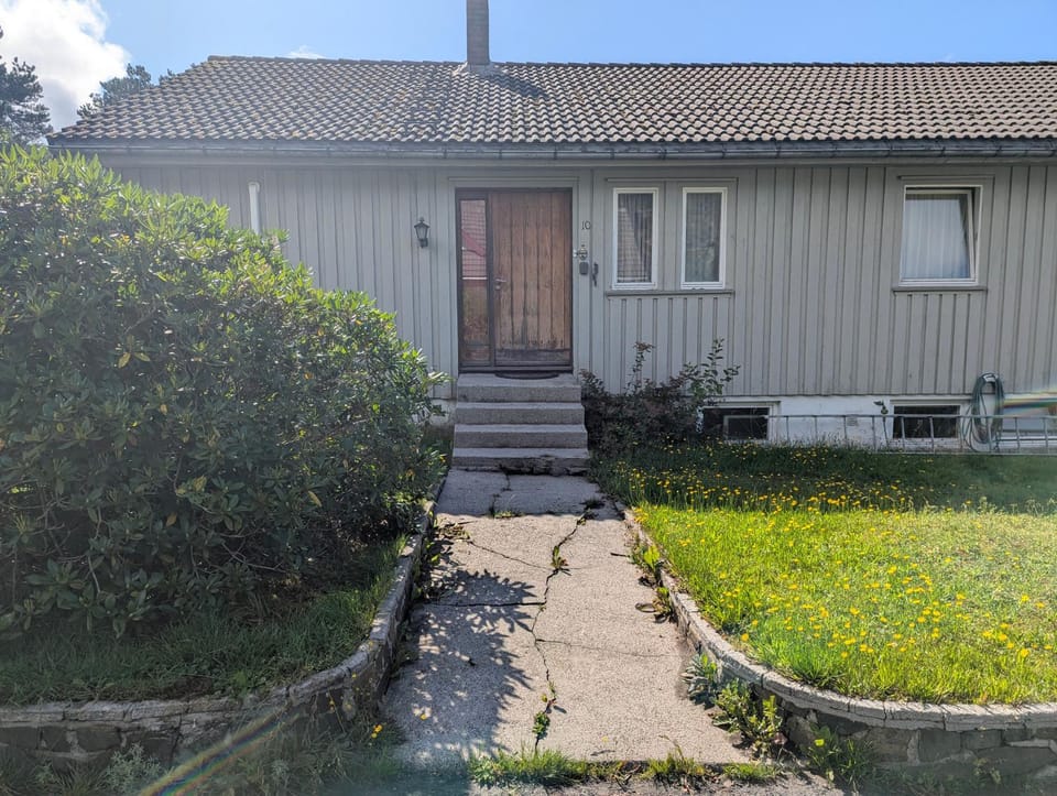 Property building, Street view