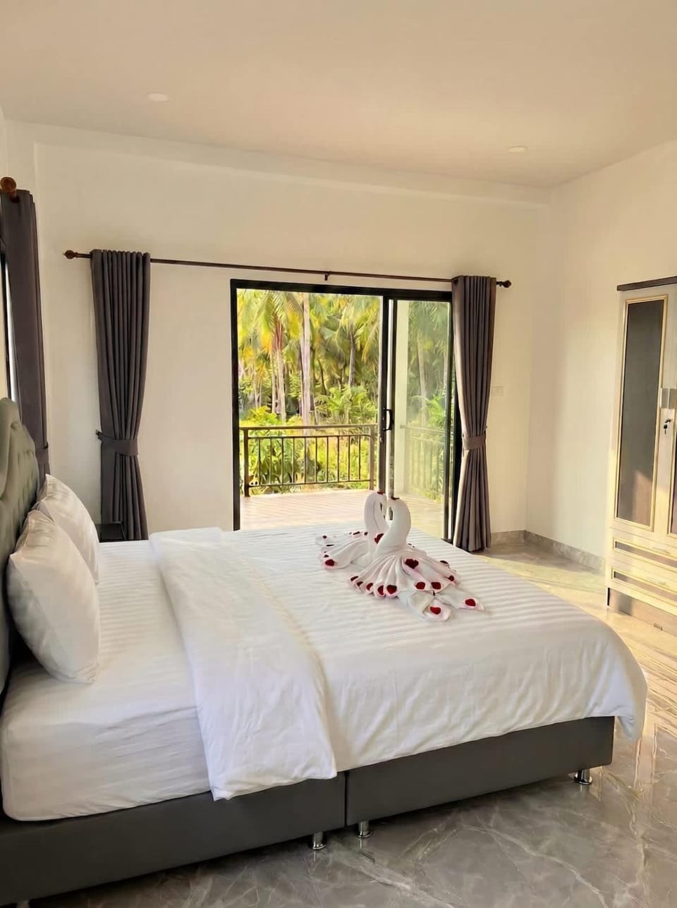 The Coconut Villa House in Ko Pha-ngan Sub-district