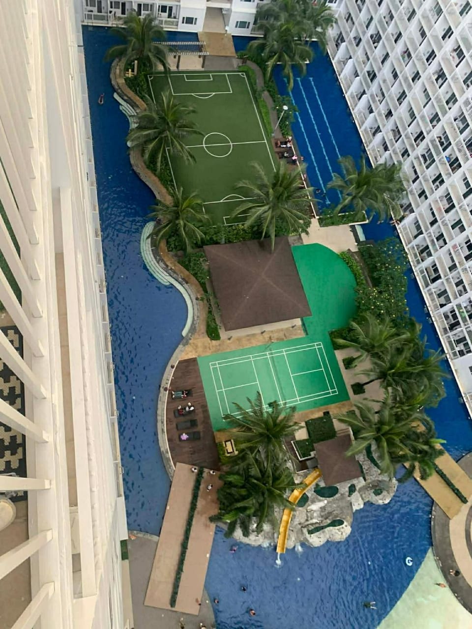 Swimming pool