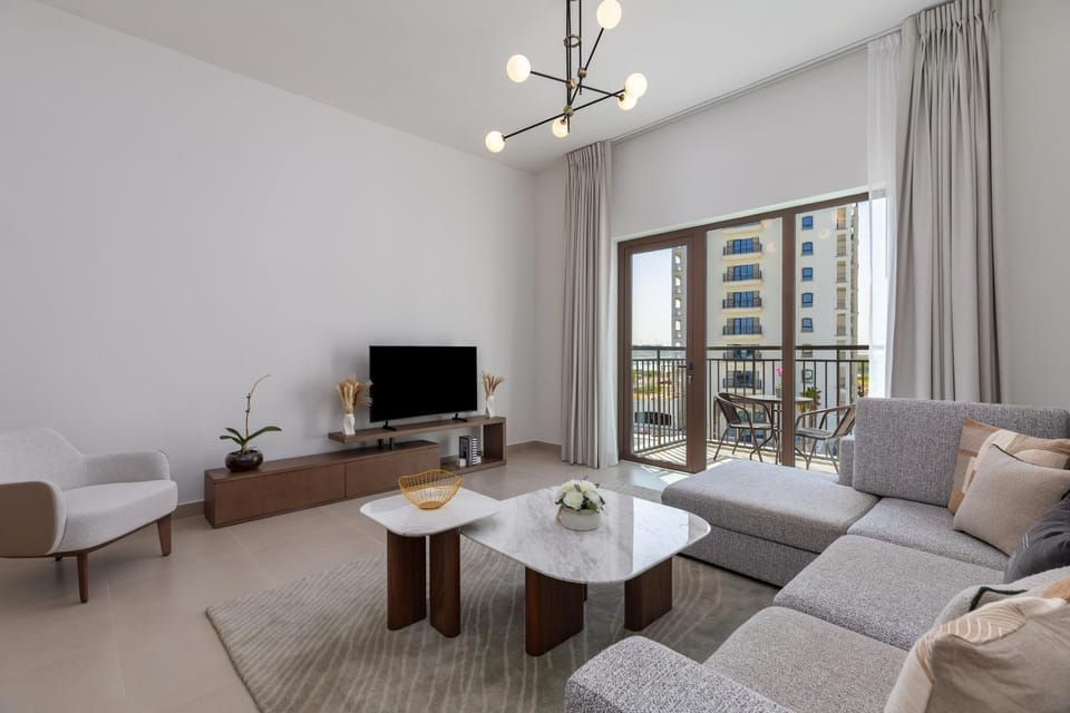 Communal lounge/ TV room, Living room, Seating area