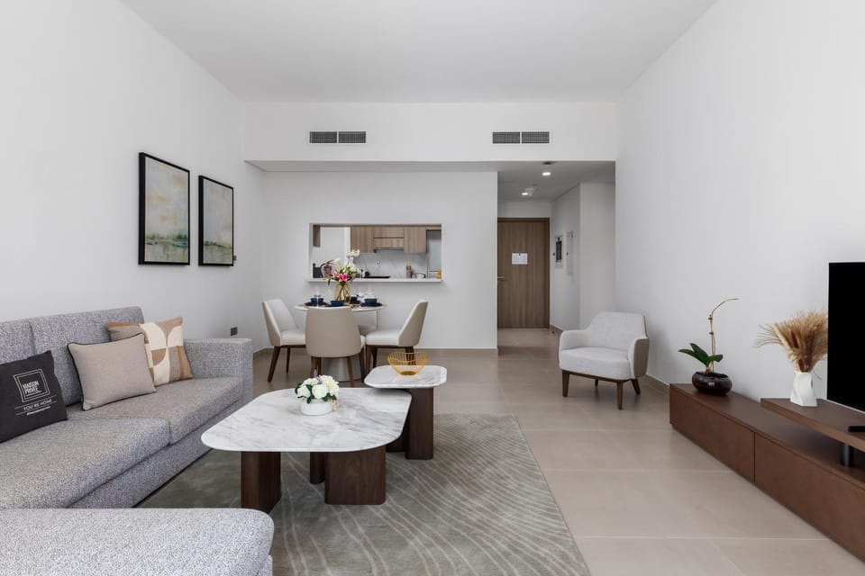 Living room, Dining area