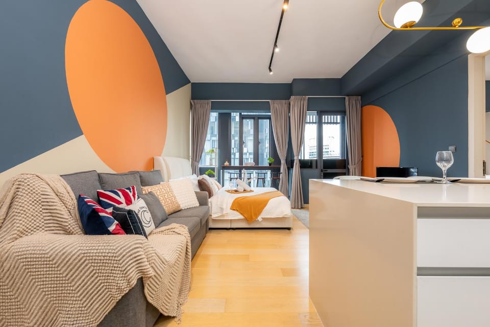 Bed, View (from property/room), Living room, Seating area