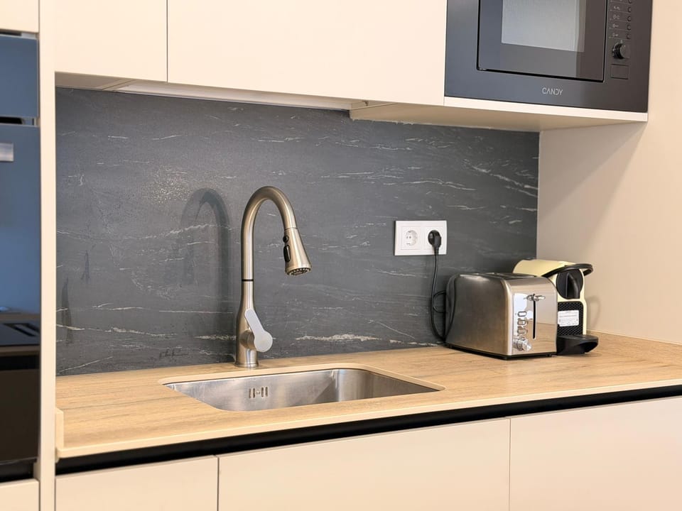 Coffee/tea facilities, Kitchen or kitchenette