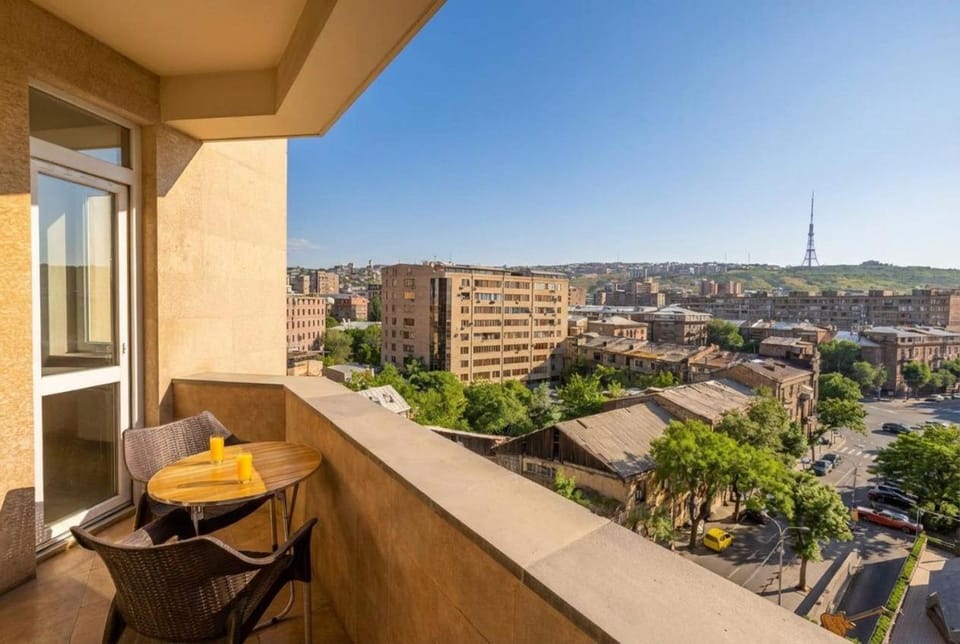 Large 2 Bedrooms with Balcony near North Ave! Abovyan street! Apartment in Yerevan