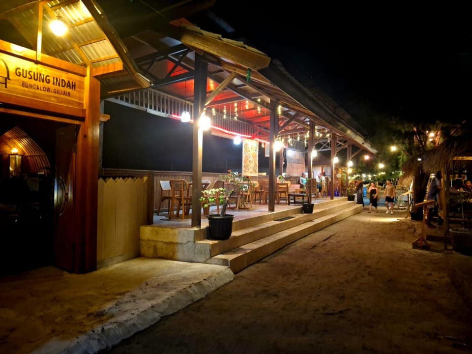 Property building, Restaurant/places to eat, Night