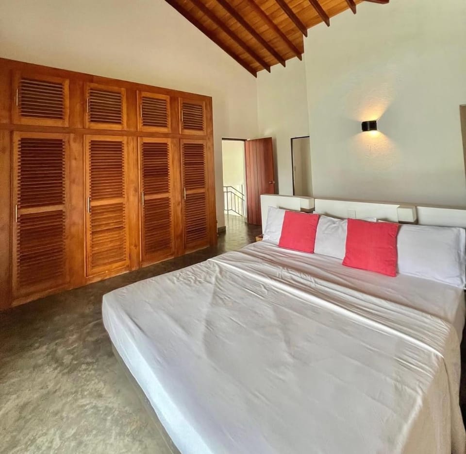 Clove Casa Digana-Victoria Golf Resort digana Villa in Central Province