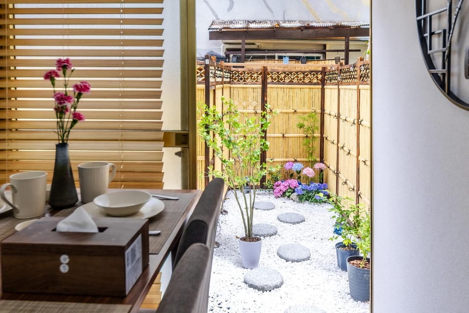 Day, Dining area, Food, Garden view