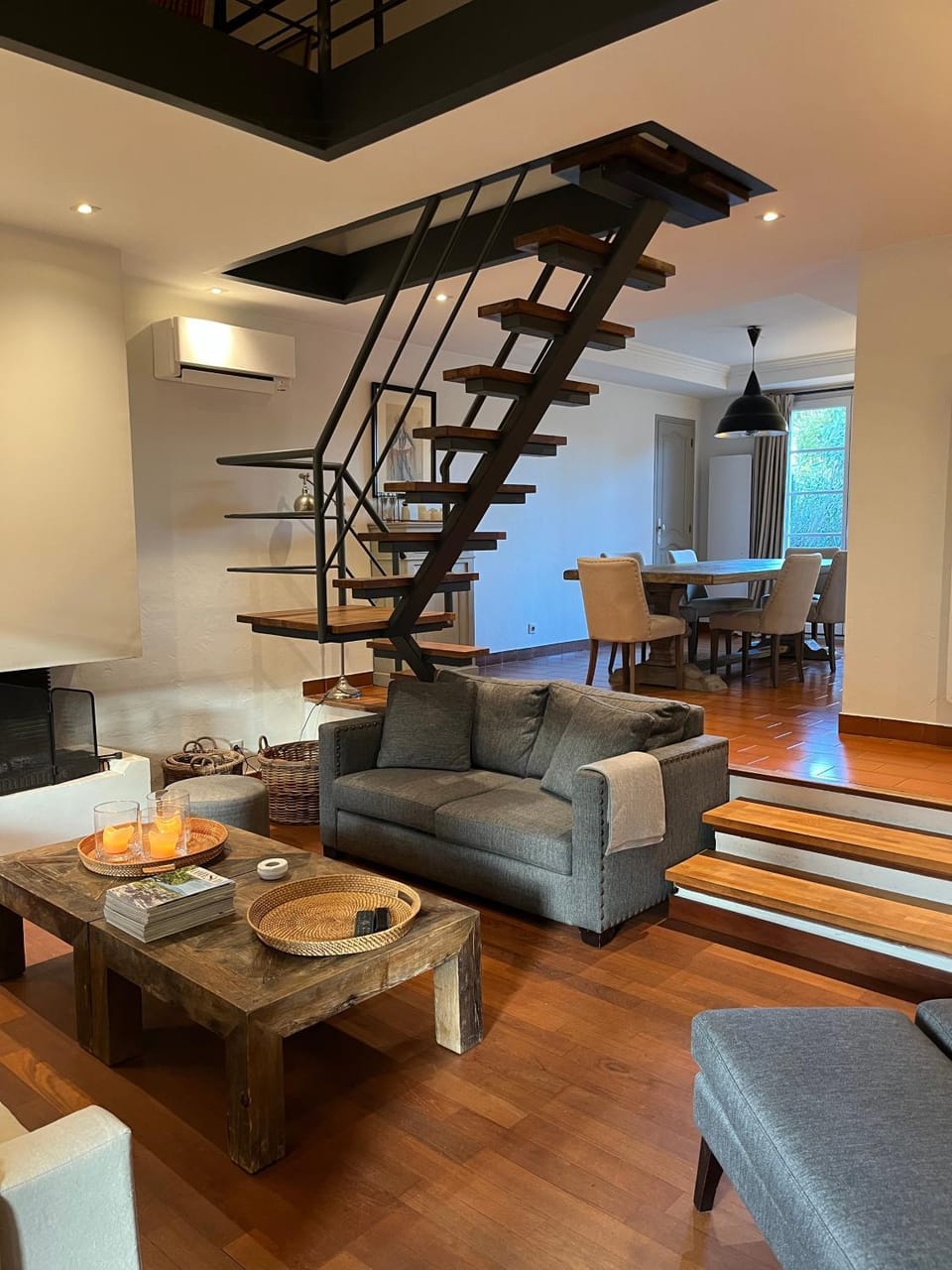 Property building, Living room