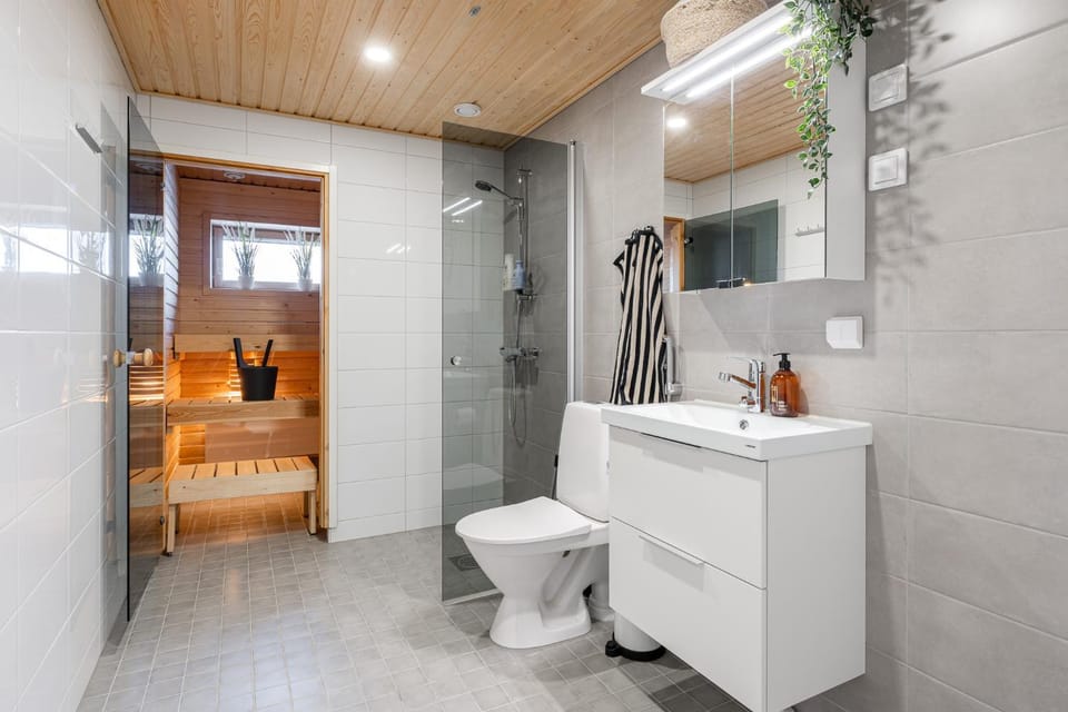 Toilet, Sauna, Bathroom, bidet, towels
