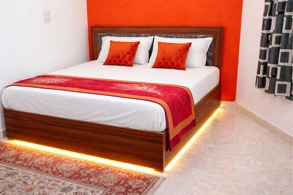 Govindam palace near ram mandir gate Vacation rental in Uttar Pradesh